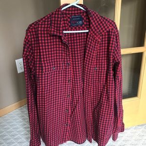 Old Navy L Vintage Red Bluff Plaid Button Down